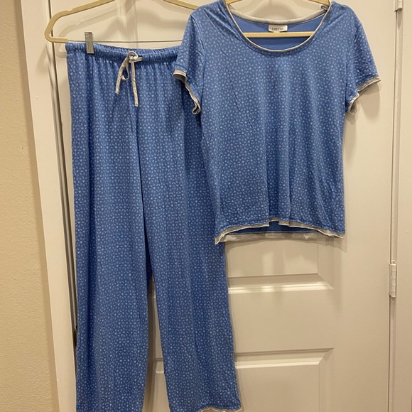 I.Appel 2 Piece Pajamas Set Size Medium - Picture 2 of 9